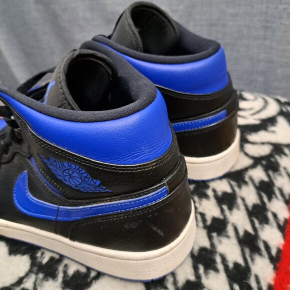 %Size 8.5 Nike Mens Air Jordan 1 Mid 554724-068 Sneakers AJ1 main image 10